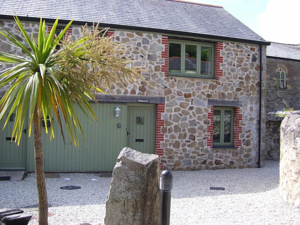 Pebbledrift in St Austell