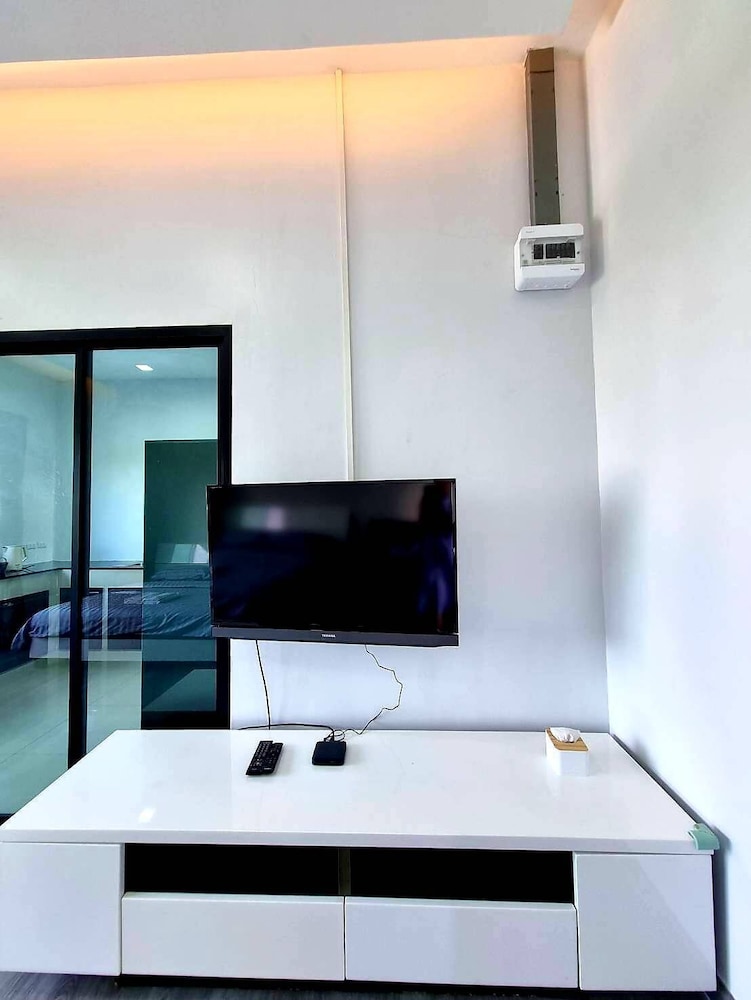 Aqua Residences