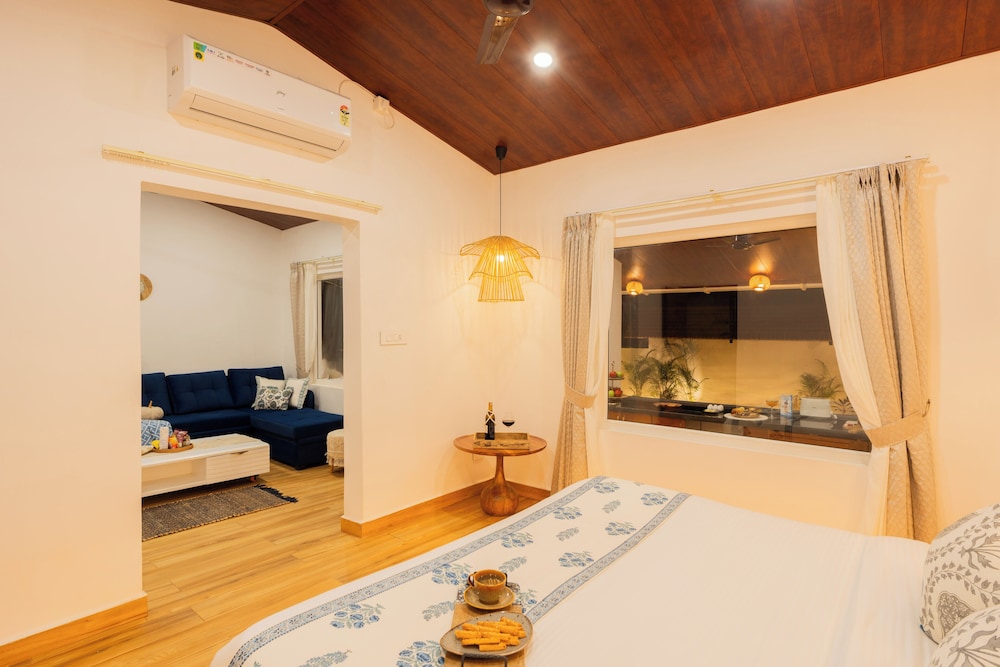 ELIVAAS House of Neptune 1 BHK Boutique