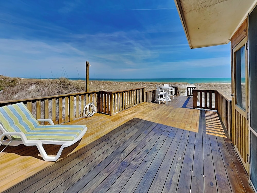 The Caroline by Topsail Realty