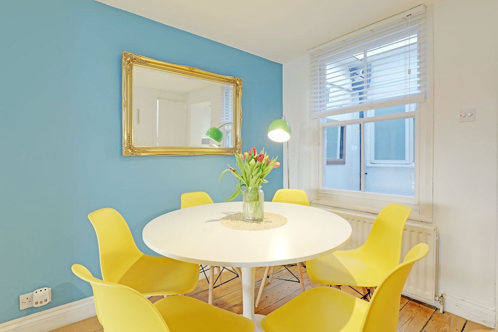 Sunny Cottage | By My Getaways | Free Parking