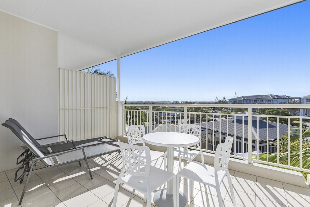 Resort Rooms on Gunnamatta Avenue