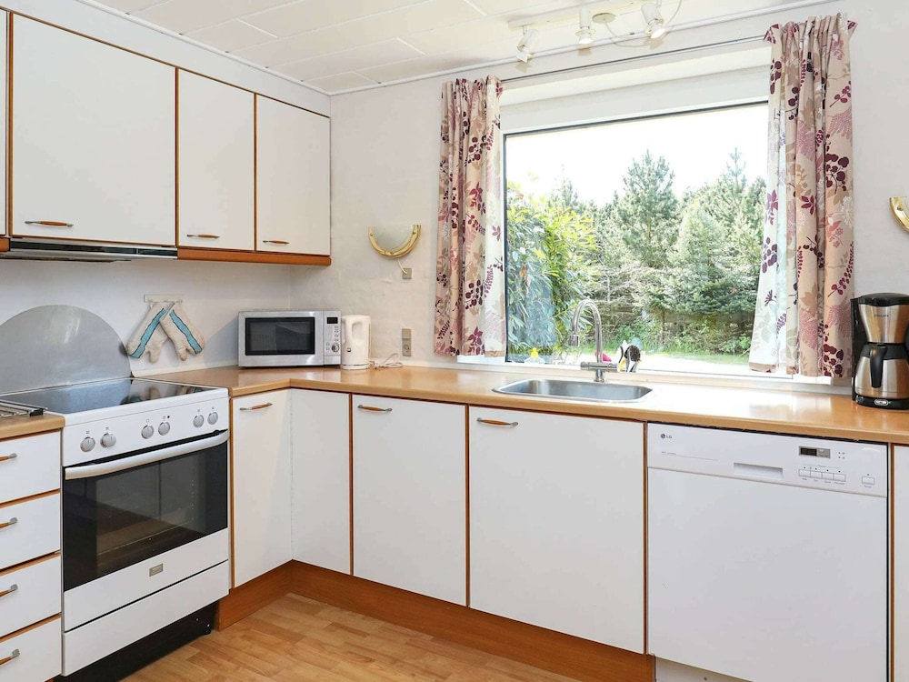 9 Person Holiday Home in Hals-by Traum view 2