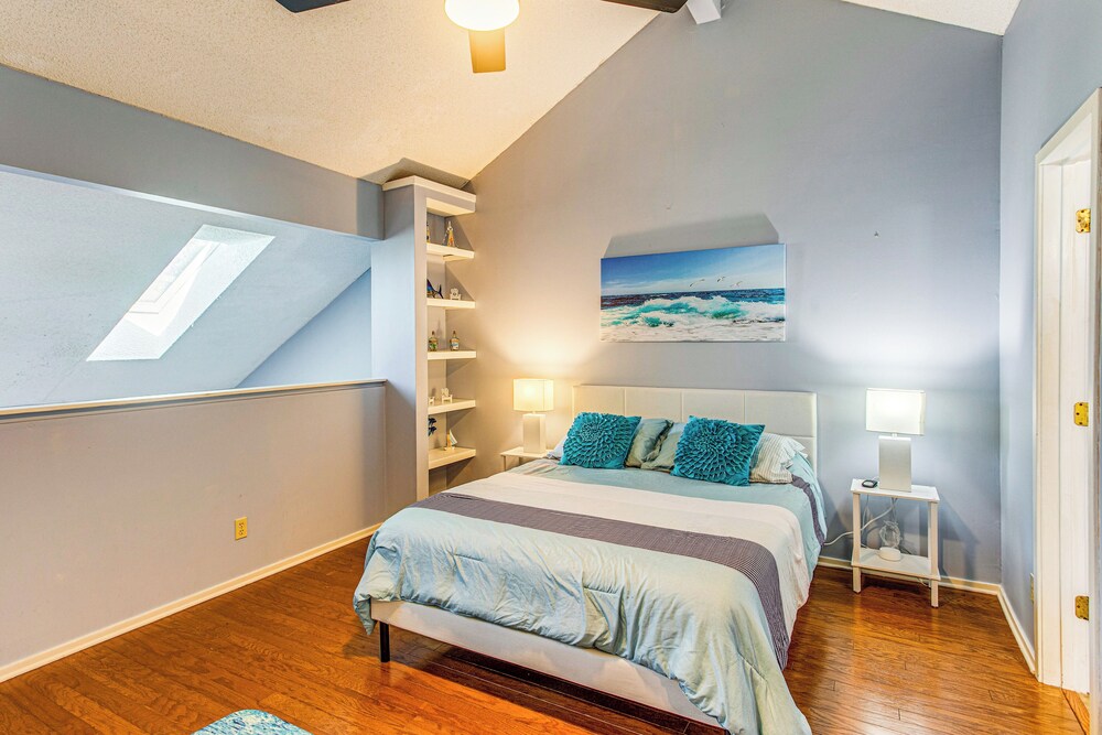 Golf, Gamble & Deep-sea Fish: Little River Condo
