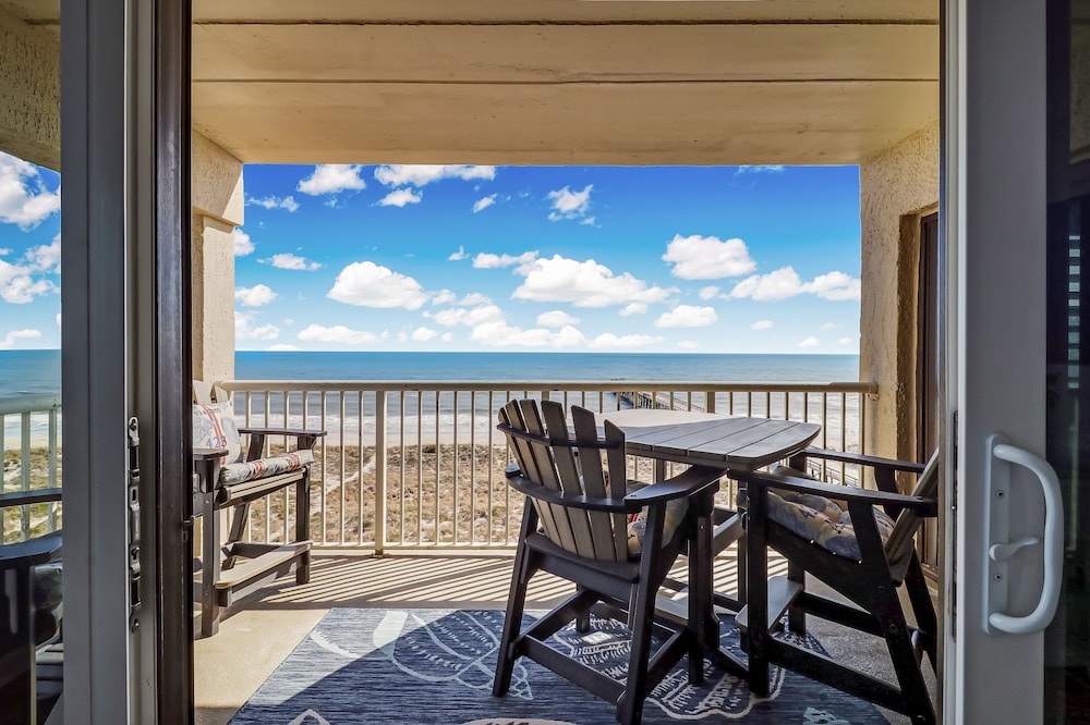 Fernandina Beach Vacations - Beach Condo Miles-long Views Sand and Sea, Access to Private Fishing Pier by RedAwning - Property Image 35