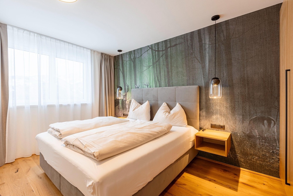 Apartment With Balcony in Fiss