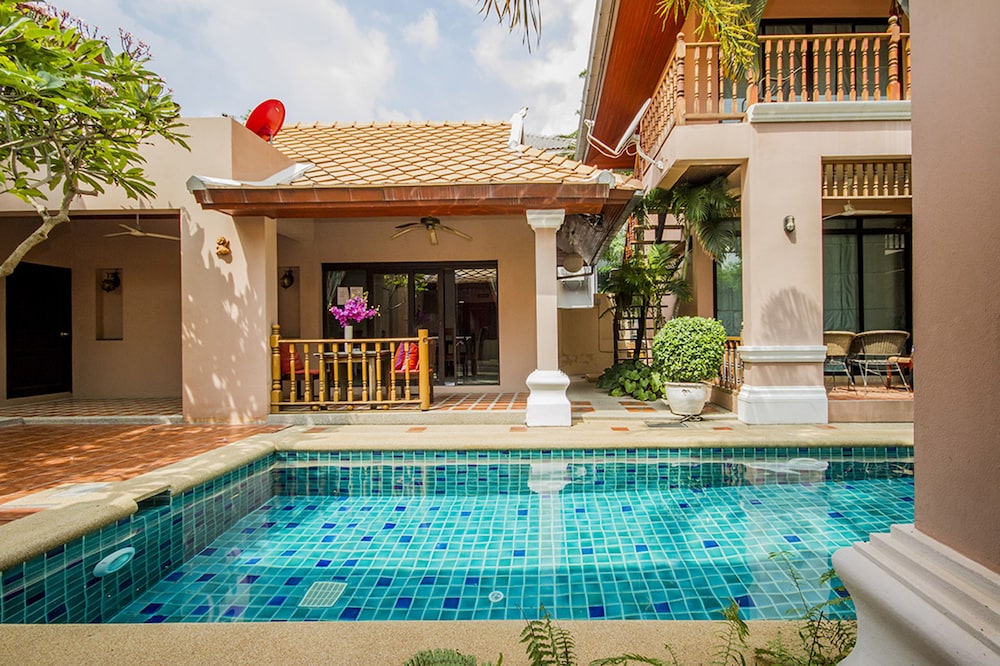 Pratamnak villa