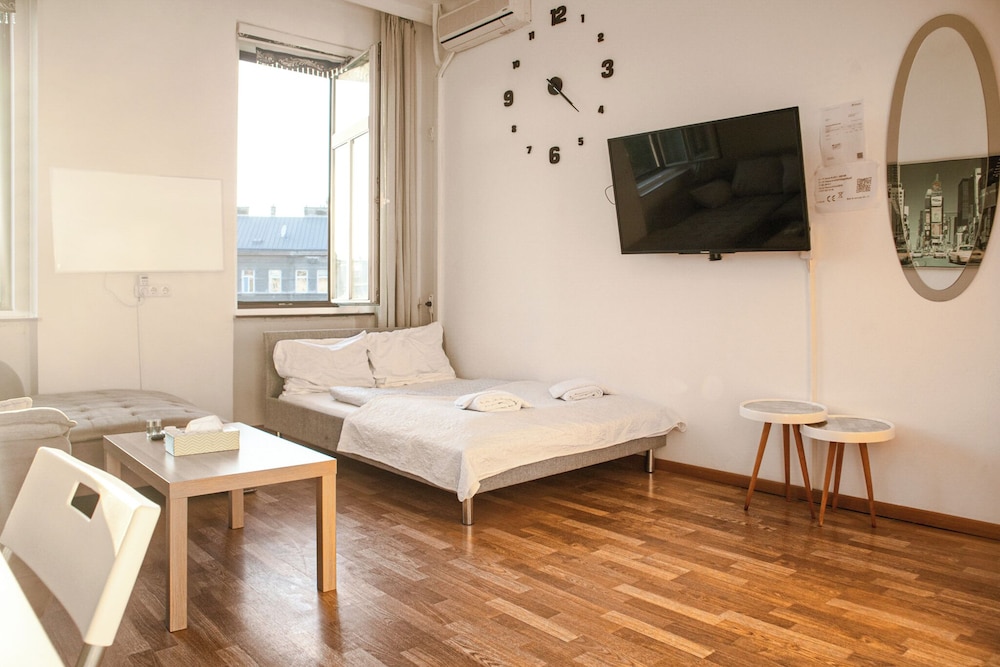 Shared 2BR Residence by Millennium Tower