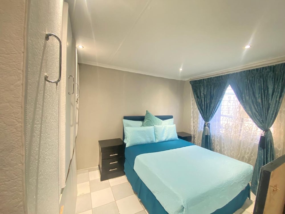 Newlands Comfortable Abode in Johannesburg