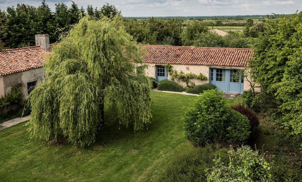 Château de l Abbaye de Moreilles