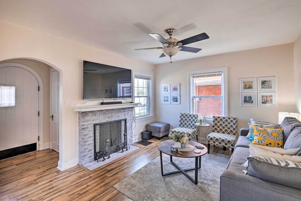Pet-friendly Louisville Home: Near Distilleries!