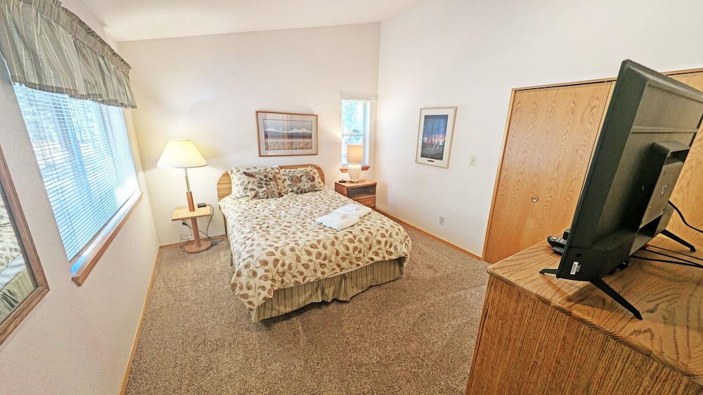 Mt Hood 13 4 Bedroom Home