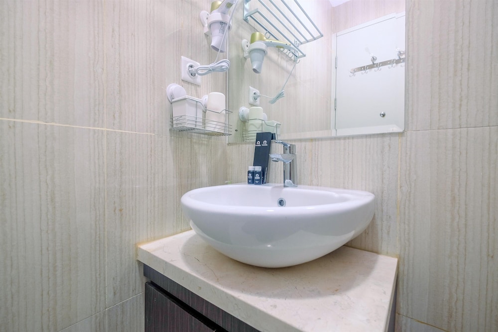 New Furnished Studio at Sentul Tower Apartment