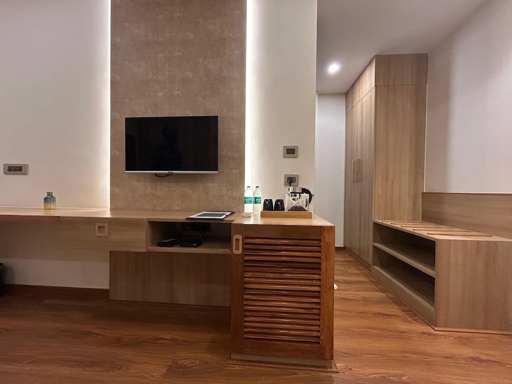 FERNWOOD HOTELS AND RESORTS