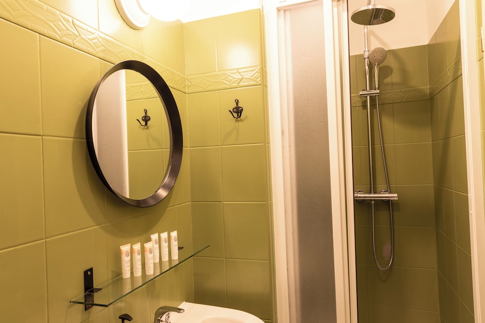 Sir Toby's Midtown - Hostel