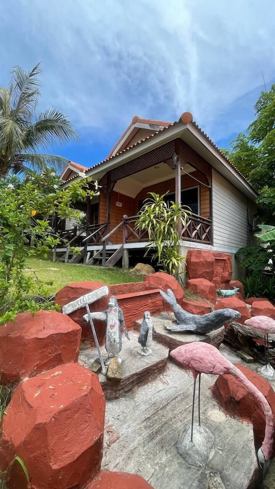 Cocohut LongBeach Perhentian Resort