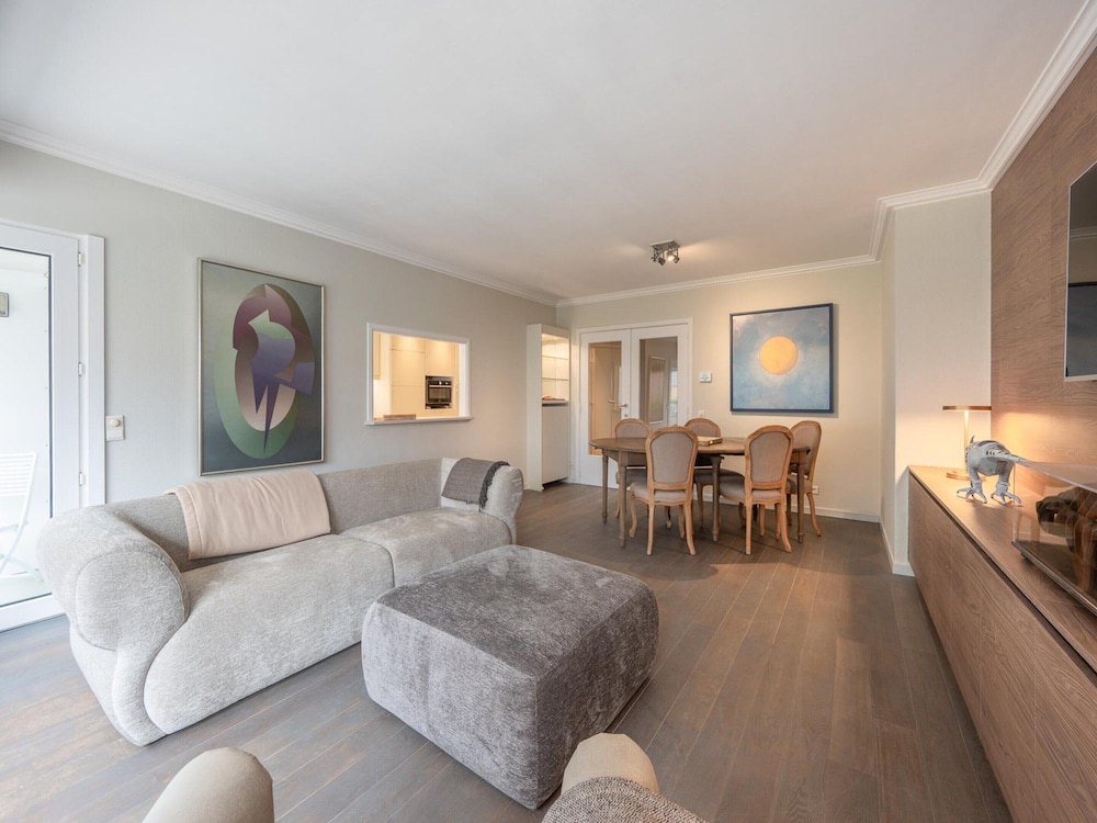 Apartment in Knokke Near Albert Beach
