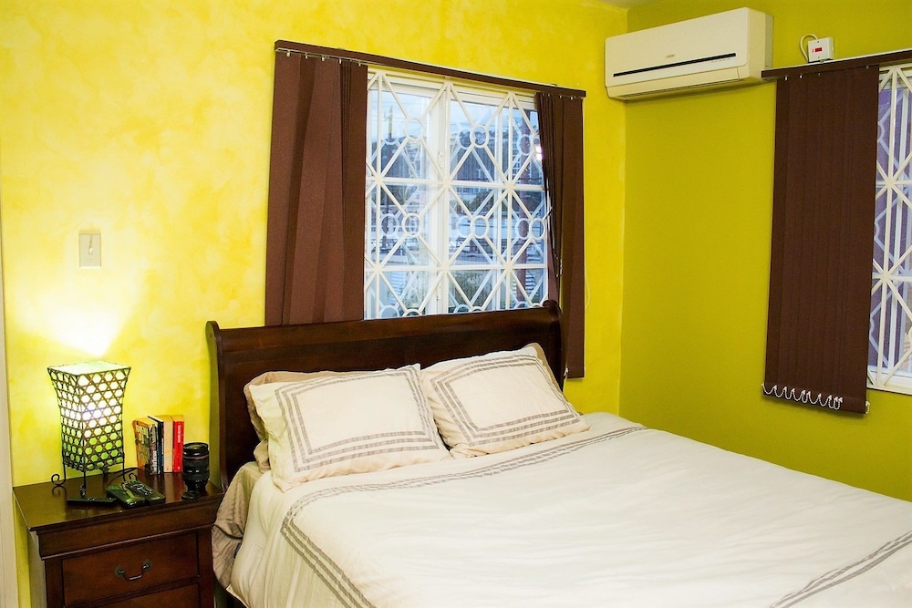 New Kingston Guest Apt at The Stadium