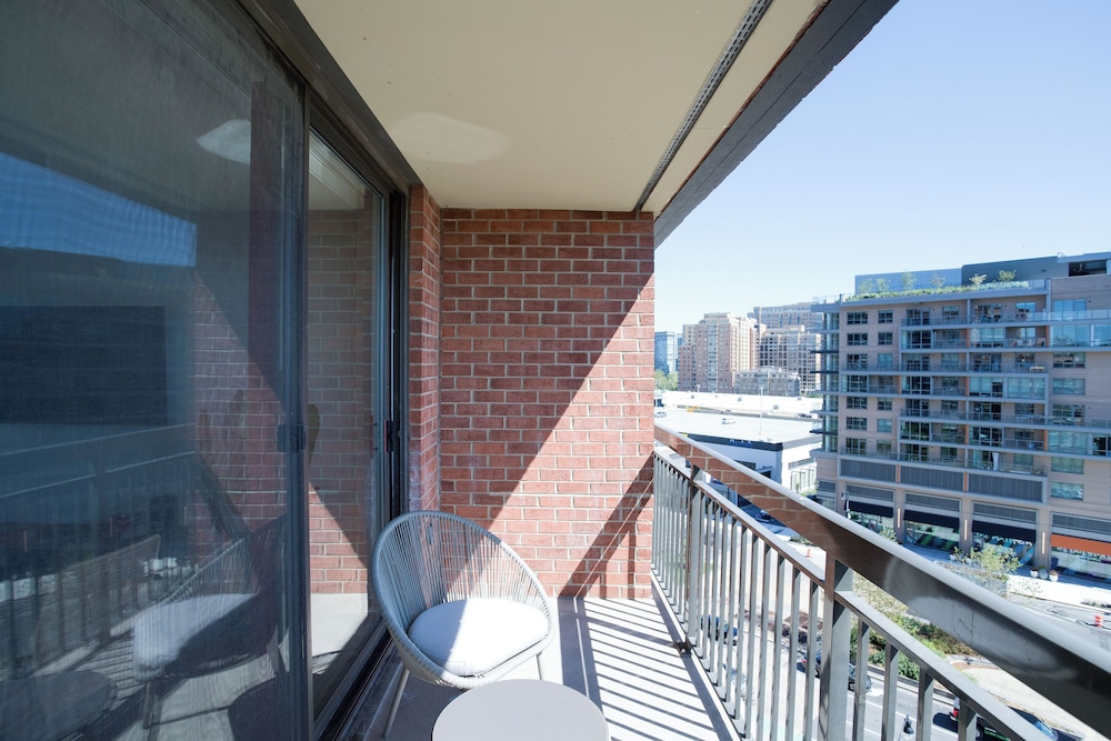 Metro-Friendly DC Apartments