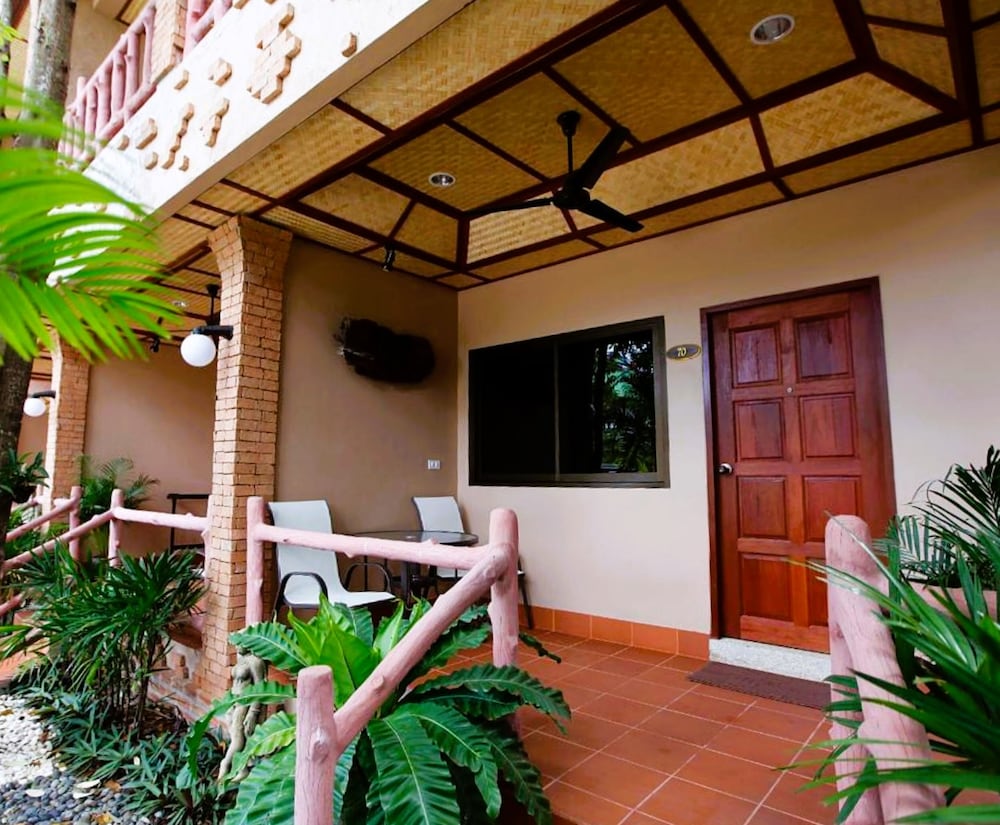 Friendship Beach Resort & Atmanjai Wellness Spa