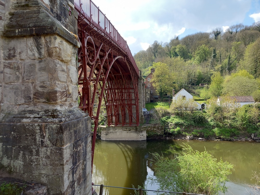 Ironbridge View Townhouse