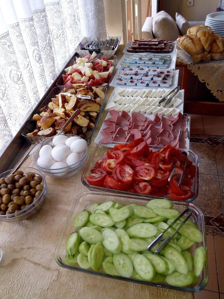 Wallabies Aquaduct Hotel - Property Image 9