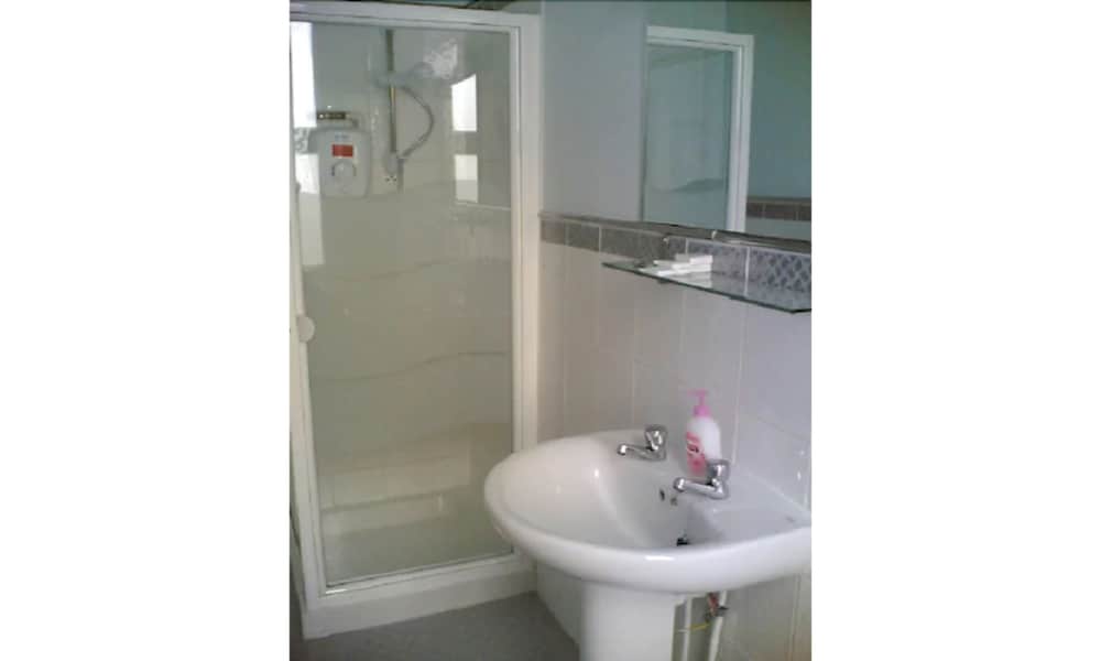 Oxford Vacations - Athena Guest House - Property Image 12