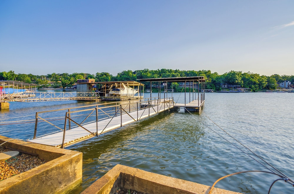 Dock & Prime Location: Lakefront Osage Beach Home