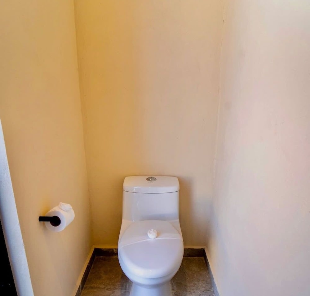 Great Located Studio PH With Private Pool by Waves Management