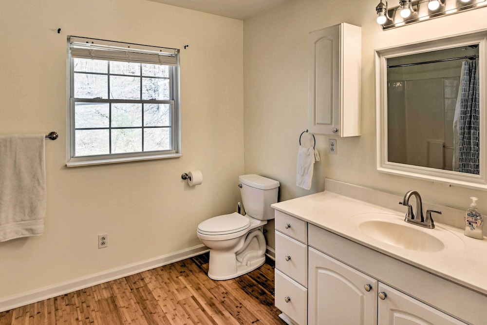Lyles Peaceful Creekside Home: Hot Tub & Fire Pit view 3