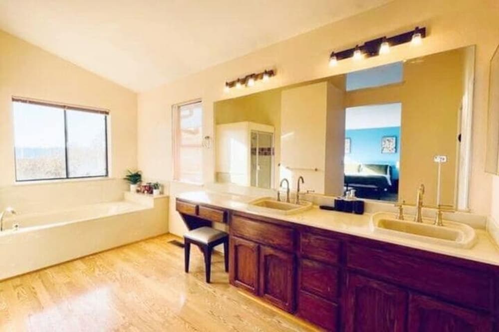 Vallejo Beautiful 4br Home wt Mountain View Napa