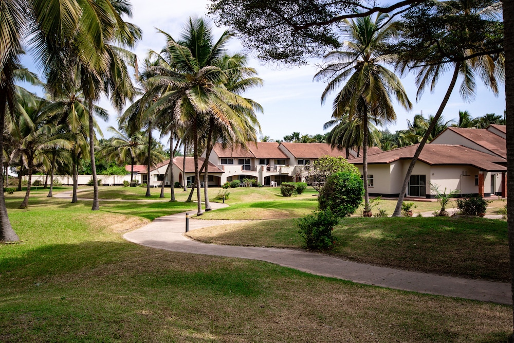 Kololi Beach Resort