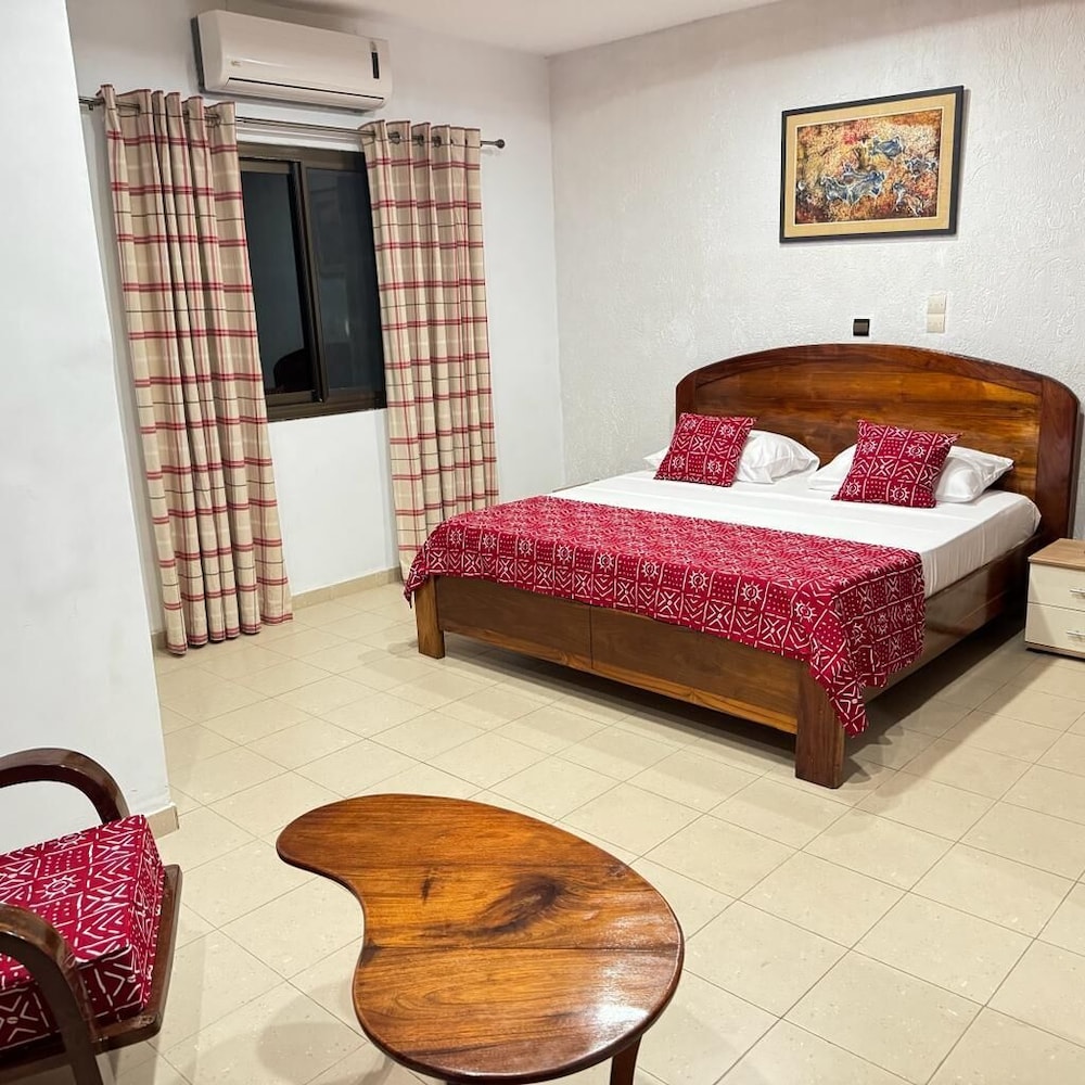 Lome Bamboo Lodge