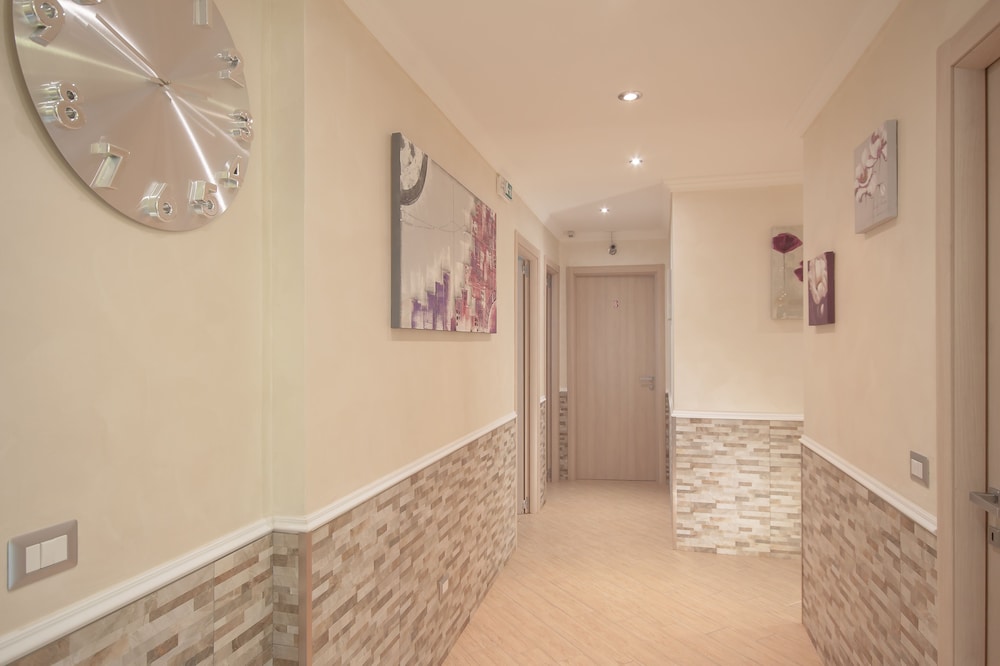 Rome King Suite
