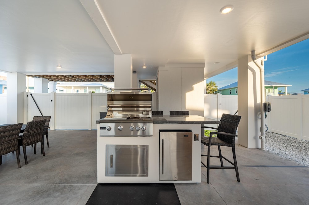 Mod Cottage