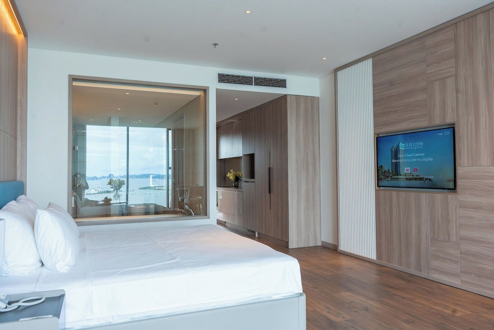 Alacarte Ha Long Bay By Azure