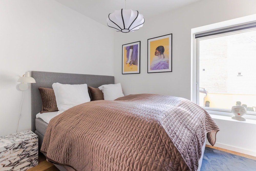 Nordic Luxury 2 Bedroom Apt Heart of CPH view 4
