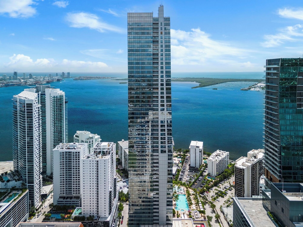 Condo w Views From The Heights 4S