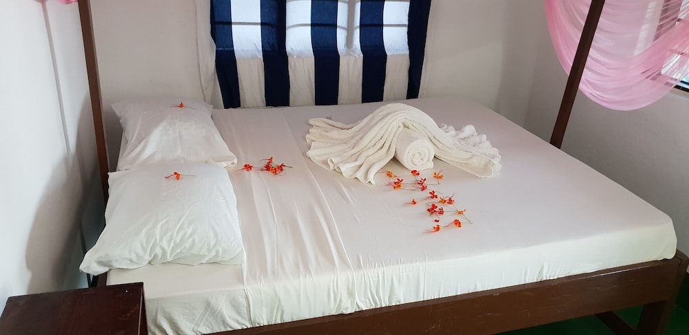 Ocean Breeze Lodge