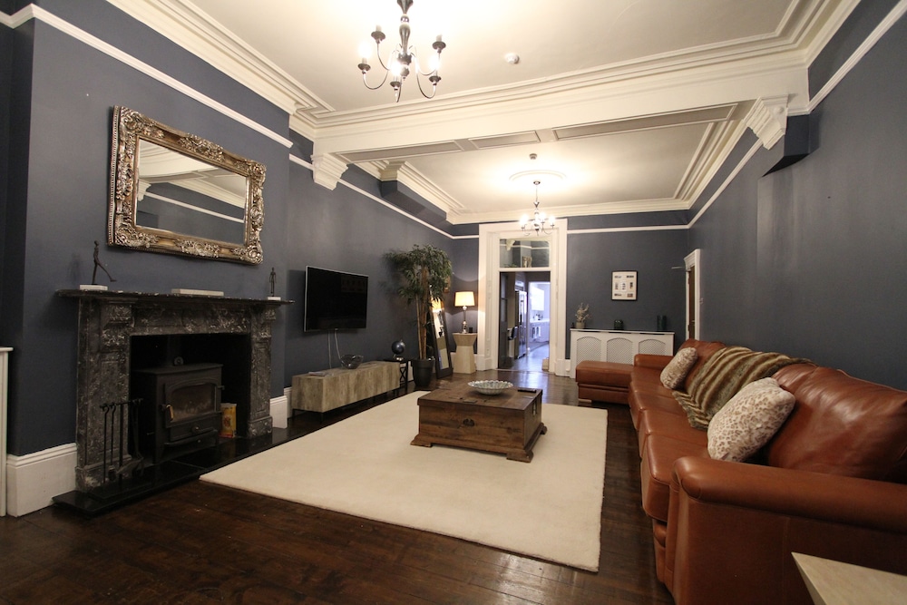 Amadeus Apartments