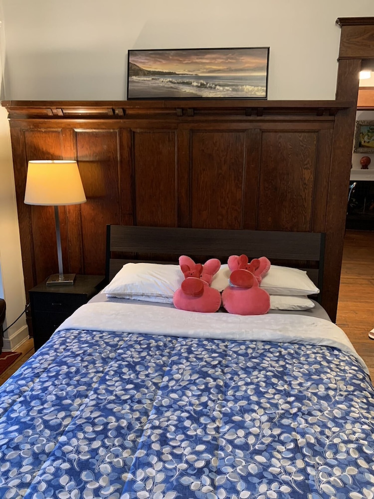 vancouver guest house - Image 3