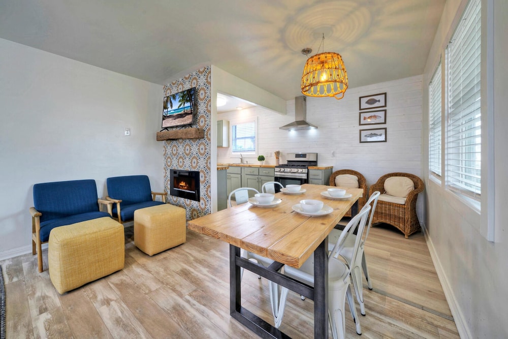 Kenna s Kabana by Avantstay 2 Blocks to Beach