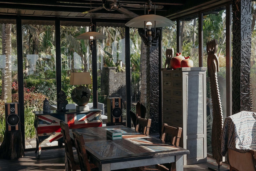 Most Exotic Beachfront Villa Keong