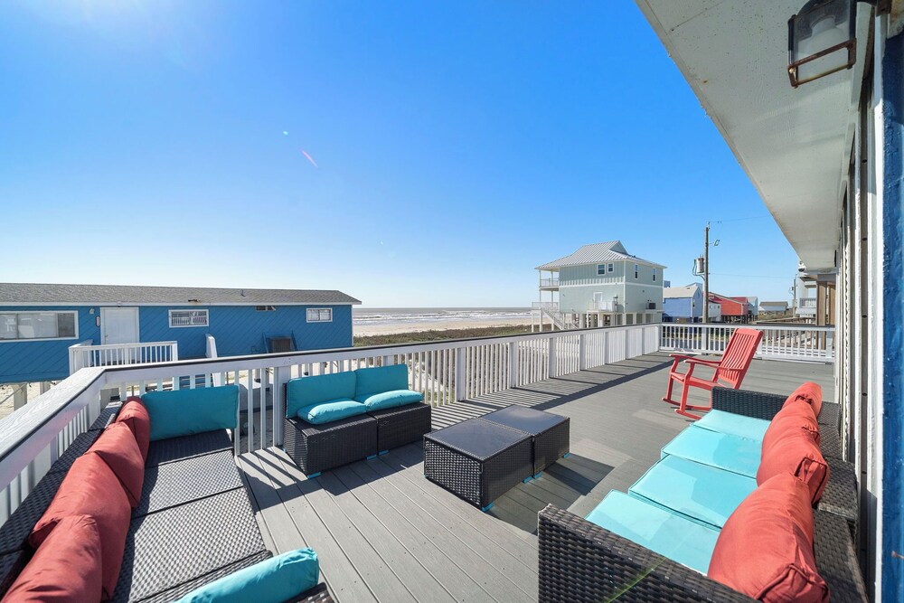Captain's Manor by Ryson Vacation Rentals