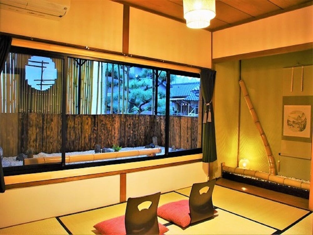 Guest House Oumi - Hostel