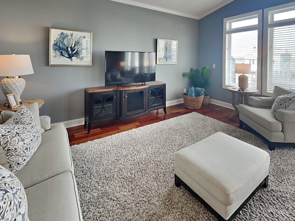 Queens Grant by Topsail Realty