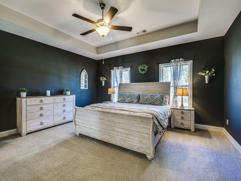 Spacious Columbus Getaway w/ Patio - Pets Welcome! - Property Image 22