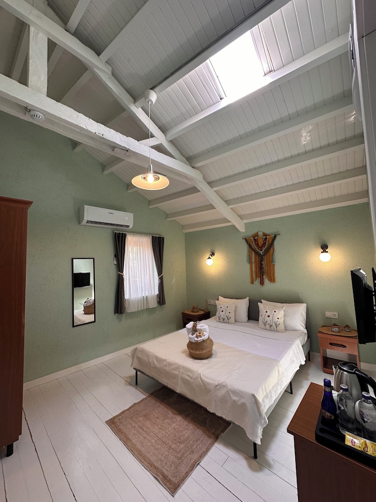 Hanole Macaron Guest House