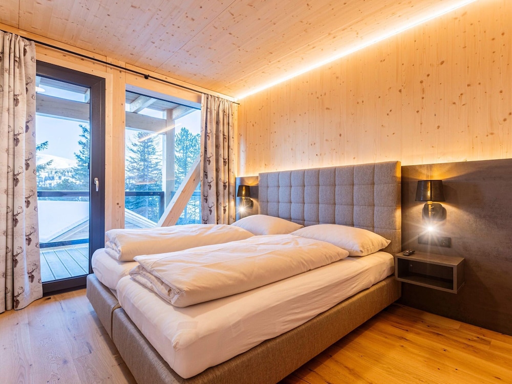 Amazing Chalet With Mountain Views