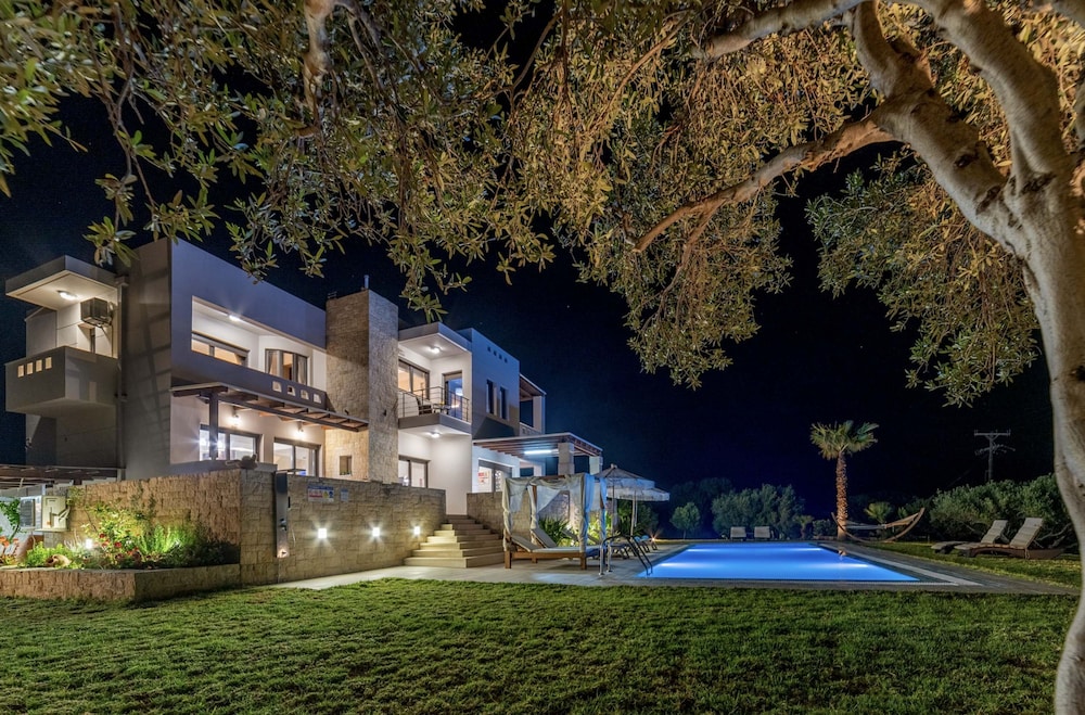 Villa Zoe - With 72m Pool